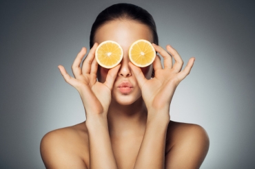 Не кисни! Маски с лимоном для кожи лица