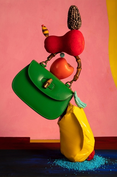 Gucci вместе с художниками переосмыслил культовые сумки