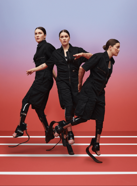 В рекламной кампании Dior Vibe снялись восемь профессиональных спортсменок