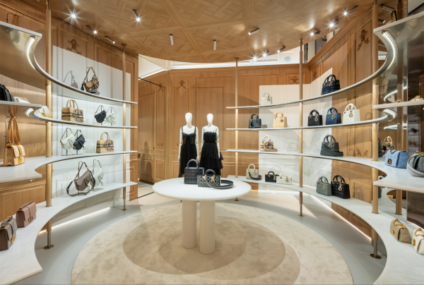 Dior открыл новый концептуальный магазин в Сеуле