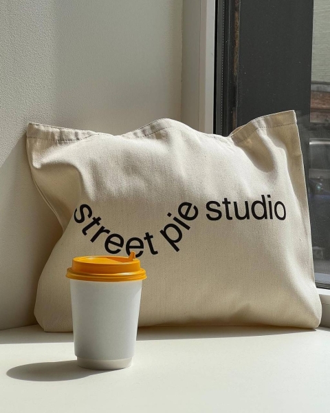 Магазин Street Pie Studio возобновил работу — теперь еще и с кофейней