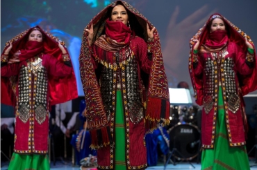 Подпольный маникюр и уколы красоты на дому: как женщины в Туркменистане живут после запрета быть красивыми