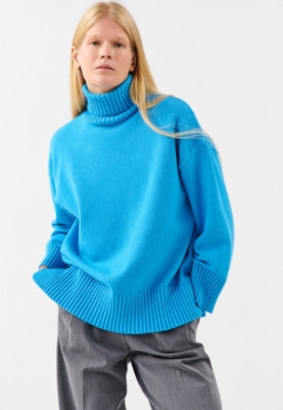 10 самых классных трикотажных свитеров с осенней распродажи