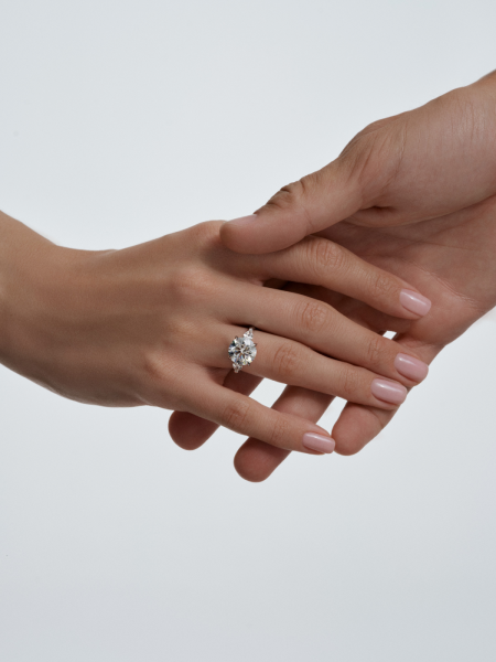 Alrosa Diamonds выпустила новую помолвочную коллекцию с бриллиантами