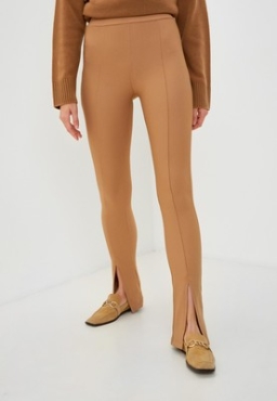 Легинсы-клеш: модель брюк, которая делает ноги бесконечными