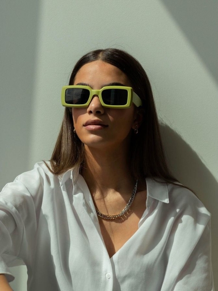 Солнцезащитные очки на лето 2023: самые трендовые модели (+бонус-видео)