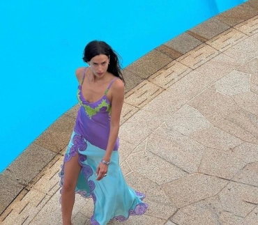 10 платьев-комбинаций на лето, которые одобряет Ирина Шейк