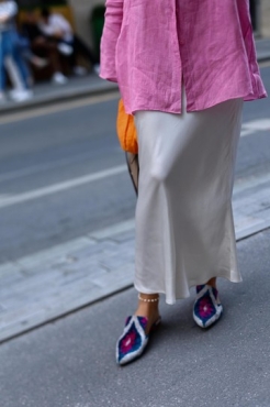 Дочь Табакова и Зудиной носит Louis Vuitton, а студентка-психолог — корсет с Wildberries: в чем встречают лето модные Патрики