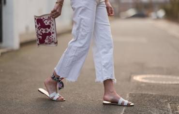 Одна пара сандалий, которая заменит вам всю летнюю обувь, — как она выглядит?