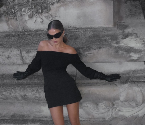 Черное платье: выбираем удачную модель на праздник