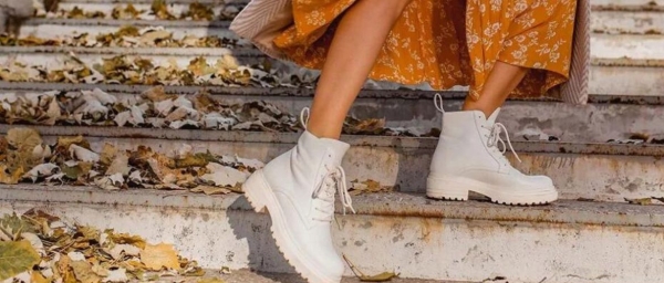 Стильные идеи, с чем носить белые ботинки весной